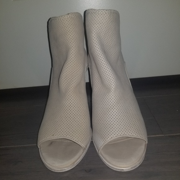 Worn once Dolce Vita summer booties open toe bone - Picture 5 of 8